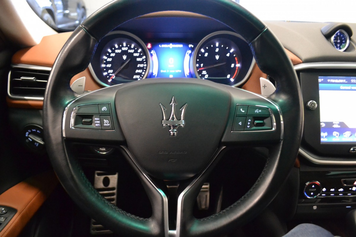 Maserati Ghibli 3.0 D V6 XENON, NAVI, PDC, LEDER, ACTIVE SOUND, 275 PK!