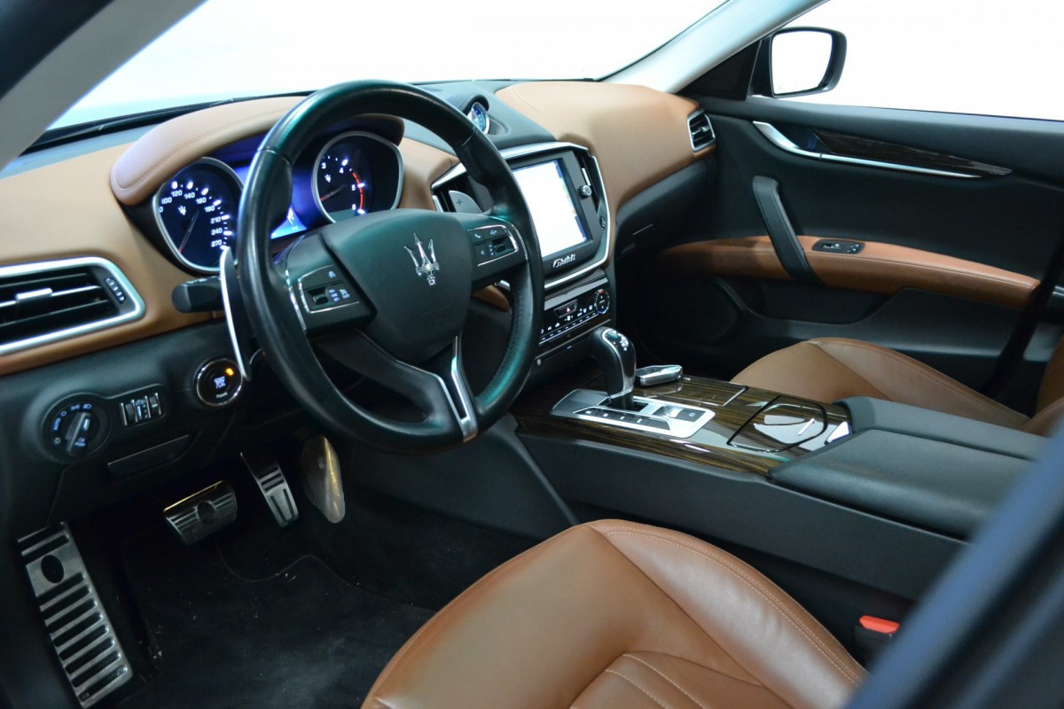 Maserati Ghibli 3.0 D V6 XENON, NAVI, PDC, LEDER, ACTIVE SOUND, 275 PK!