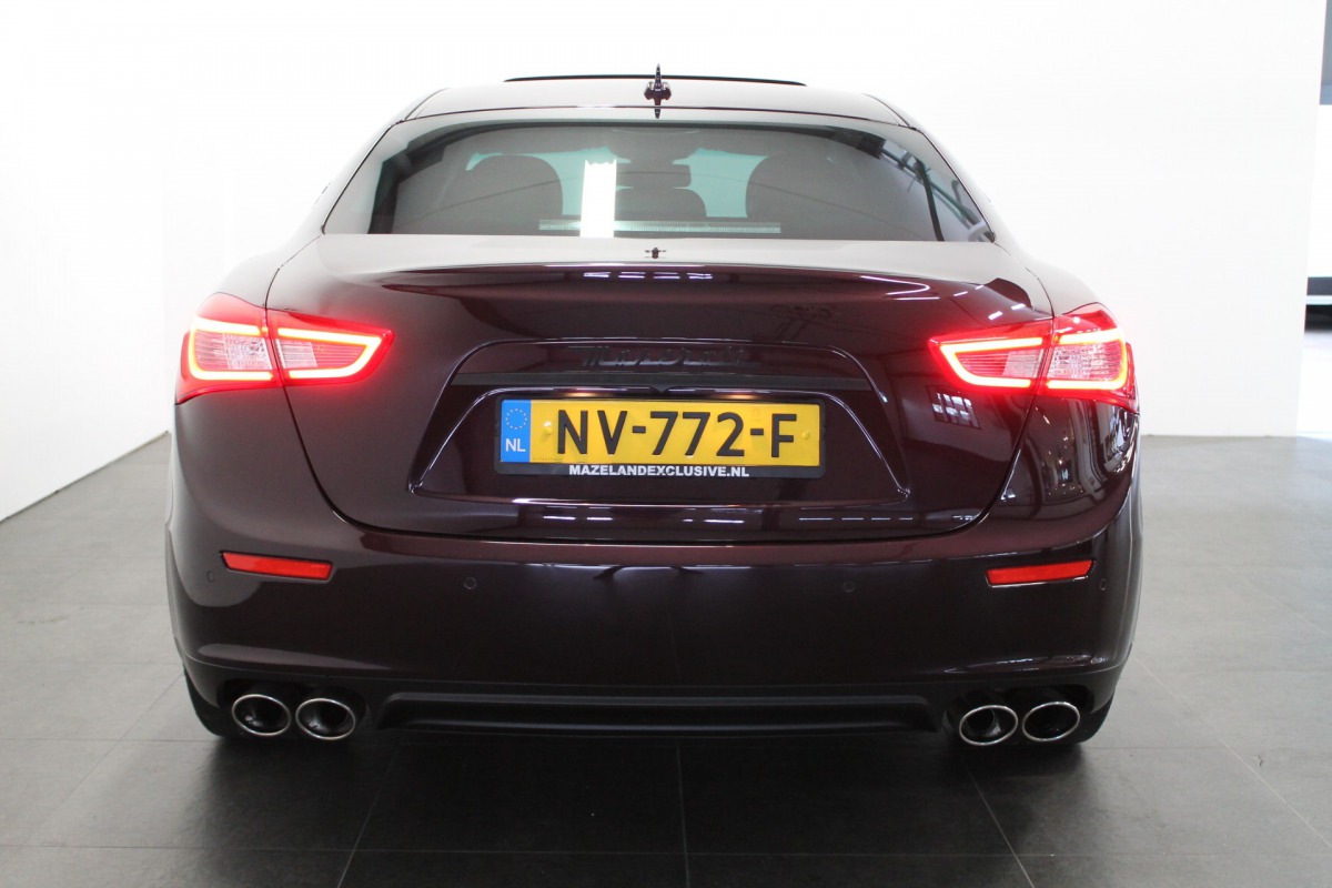 Maserati Ghibli 3.0 D V6 XENON, NAVI, PDC, LEDER, ACTIVE SOUND, 275 PK!